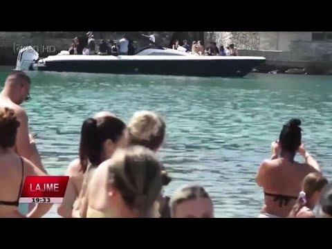 Giorgia Meloni in Albania, il video mandato in onda dal tg di Tv Klan