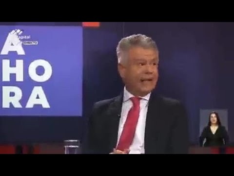 Lo studio tv trema per il terremoto in Colombia, gli ospiti si alzano e se ne vanno