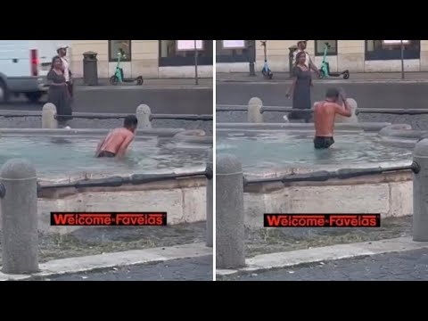 Un ragazzo ha fatto il bagno nella Fontana del Tritone in piazza Barberini, a Roma