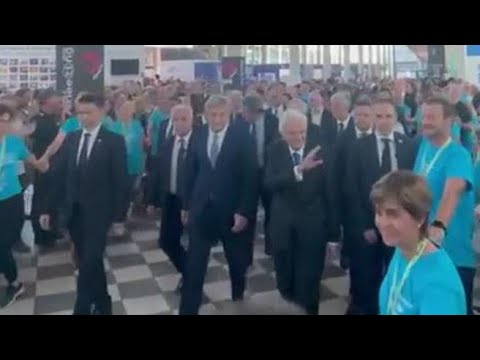 Mattarella al Meeting di Rimini, accolto da un fragoroso applauso #shorts