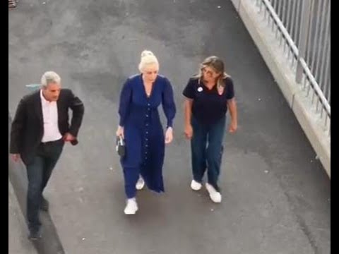 Marta Fascina allo stadio di Monza per il trofeo Berlusconi, è la sua prima uscita pubblica dopo…