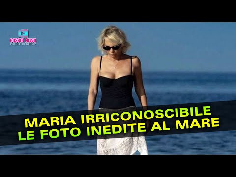 Maria De Filippi Irriconoscibile: La Foto al Mare Diventa Virale!