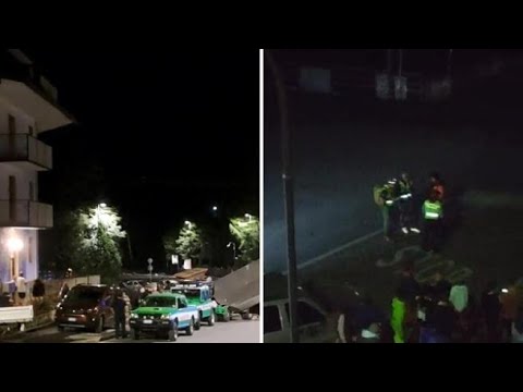 Esondato il Rio Merdovine a Bardonecchia: danneggiato un ponte, colata di fango in strada