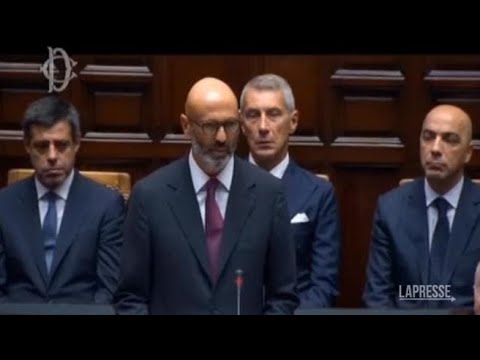 Il figlio Giulio ai funerali di Napolitano: «La politica era il suo lavoro, ideale e missione»