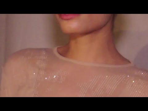 #Elodie: quale outfit ha scelto per lo show di ANDREĀDAMO durante la. MFW