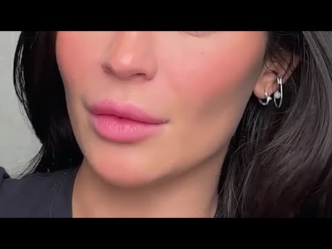 #KylieJenner: segreti per un makeup da sogno