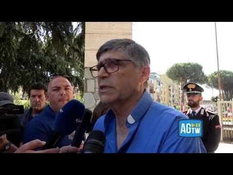 Caivano, spari all’impazzata al Parco Verde. Don Patriciello: «Camorra reagisce dopo la visita…