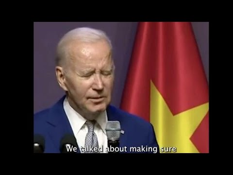 Biden stanco e confuso in conferenza stampa in Vietnam: «Non so voi, ma io vado a letto»
