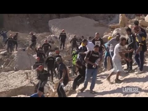 Marocco, nuova scossa nella provincia di Al Haouz: il fuggi fuggi di soccorritori e giornalisti