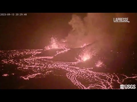 Il vulcano Kilauea erutta: le spettacolari immagini dalle Hawaii