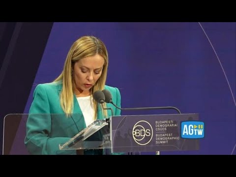 Budapest, Meloni: «Calo nascite non si risolve con l’immigrazione»