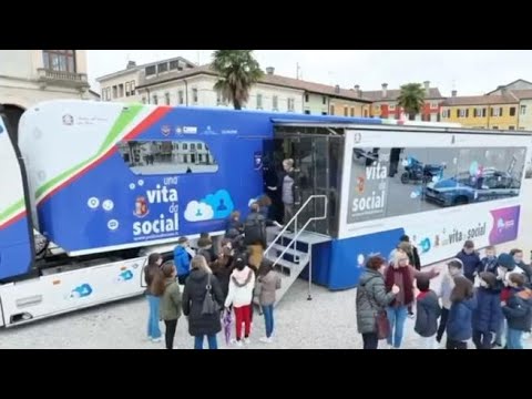 «Una vita da social», al via l’XI edizione della campagna su social e cyberbullismo