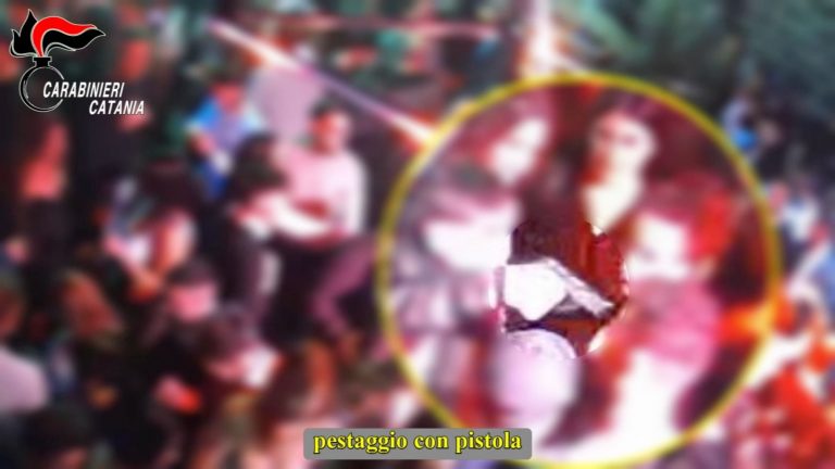 Risse in discoteca a Catania, a capo gang 15enne imparentato col boss