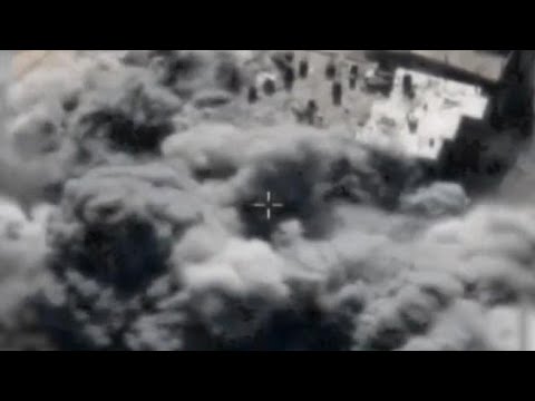 Raid nella notte sulla Striscia di Gaza: le immagini dell’esercito israeliano