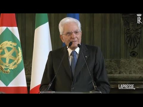 Mattarella: «La Repubblica è indivisibile, ma la Carta promuove le autonomie»