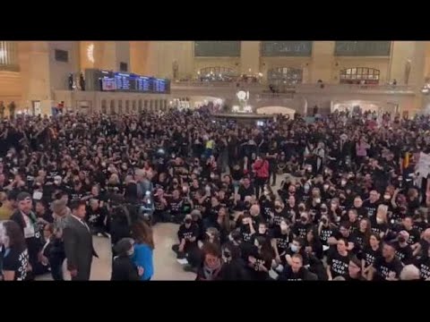 New York, ebrei e musulmani in piazza per chiedere l’immediato cessate il fuoco a Gaza