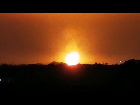 Esplosione vicino a Oxford, il video della palla di fuoco e il cielo diventa arancione