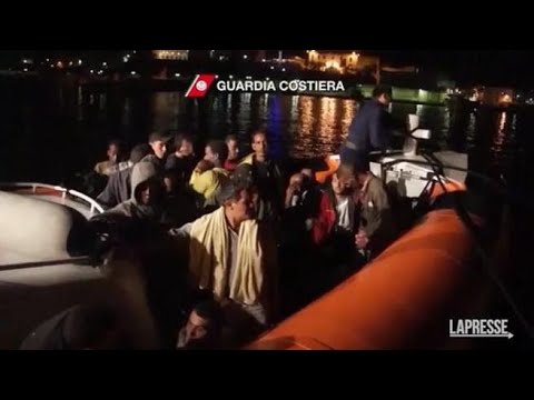 Dieci anni fa il naufragio di Lampedusa, la tragedia in cui morirono 368 persone