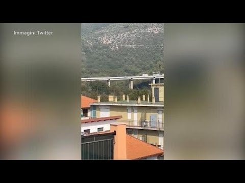 «Cadono calcinacci dal viadotto A10»: l’allarme in un video virale. Ma l’AutoFiori smentisce:…