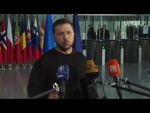 Zelensky: «Priorità sistemi di difesa aerea, il problema è come ottenerli»