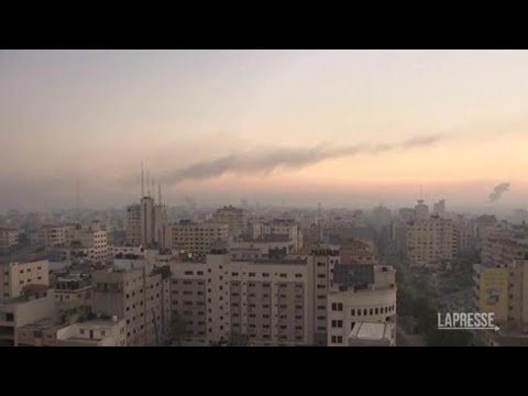 Israele, nuova notte di bombardamenti su Gaza