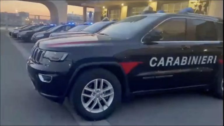 16 misure per associazione mafiosa, estorsioni e droga a Napoli