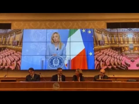 Meloni ringrazia senatori e senatrici del Pd. Ma il video al Senato è realizzato con…