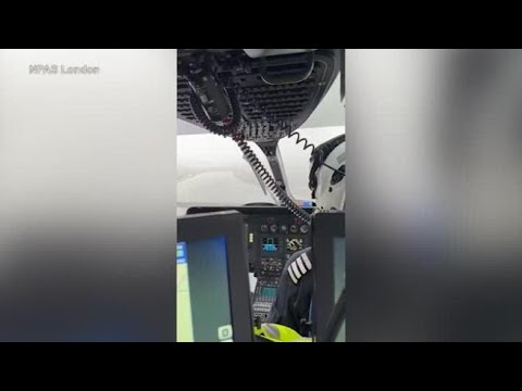 L’aereo balla nella tempesta: «È come essere in una lavatrice volante»