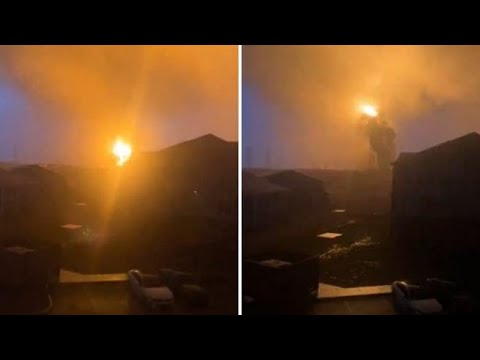 Violento tornado in Tennessee, la forza del vento fa incendiare un traliccio dell’elettricità