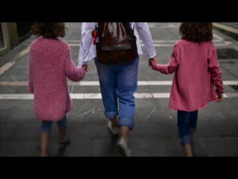 Ecco il bonus mamme 2024: debutta a gennaio la decontribuzione per chi ha almeno 2 figli