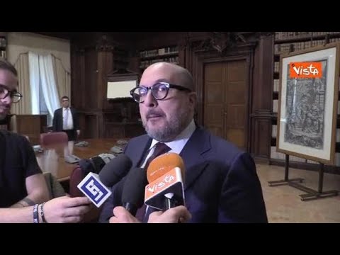 Sangiuliano: «Da oggi chi imbratta un monumento paga di tasca propria»