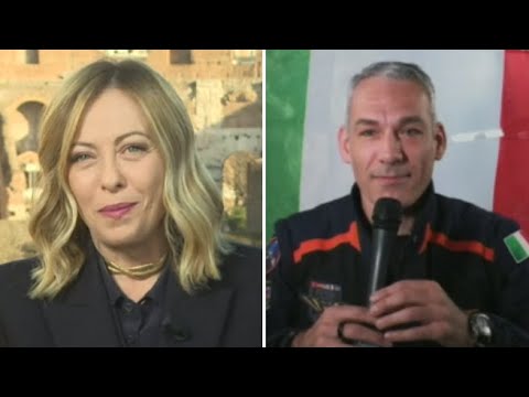 Meloni in videocollegamento con Villadei dalla Stazione spaziale internazionale: «L’Italia tifa…