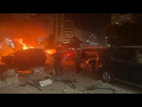 Esplosione a Beirut, le immagini mostrano la devastazione appena dopo il boato