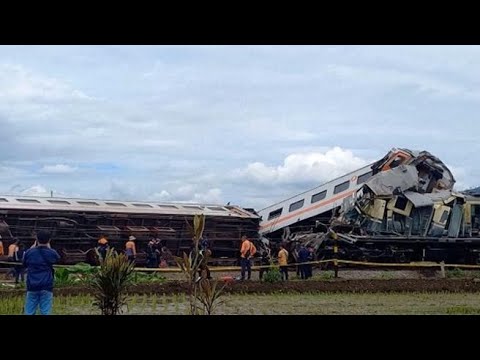 Indonesia, scontro tra treni a Giava: almeno tre morti