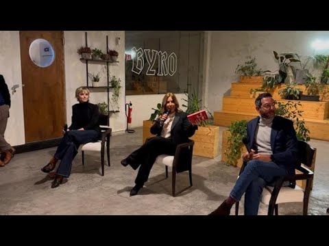 Selvaggia Lucarelli dribbla le domande sul caso della ristoratrice Giovanna Pedretti