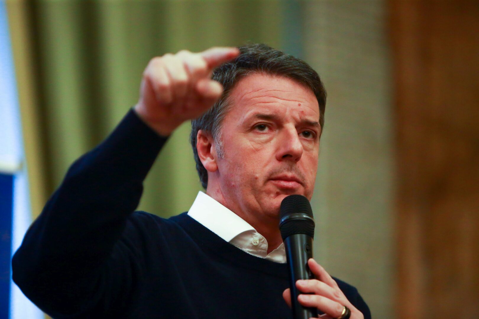 Europee, Renzi “Mi candido per rimettere la geopolitica al centro”