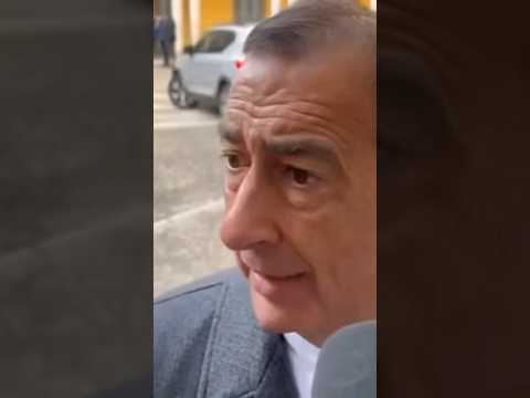 Smog a Milano: il sindaco Sala spazientito con i giornalisti #shorts #news