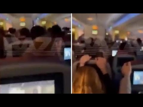 Il vento spinge l’aereo a oltre 1200 km/h e la fusoliera trema: paura a bordo