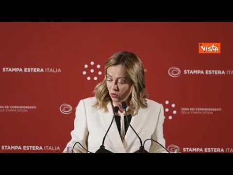 Meloni: “Ho imparato l’inglese con le canzoni di Micheal Jackson, avrei voluto fare la cantante…