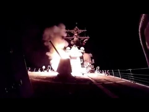 Yemen, colpiti obiettivi Houti: le immagini della Marina Usa