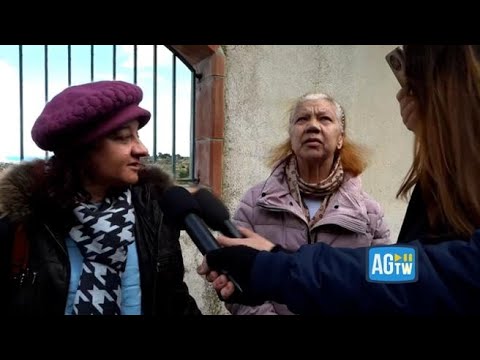 I parenti della donna uccisa dal marito con i due figli: «Avevano problemi economici ed erano…