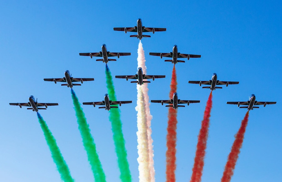 L’istituzione delle Frecce Tricolori – Il processo alle streghe di Salem – Il lato oscuro dei Pink Floyd