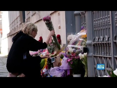 Attentato di Mosca, fiori davanti l’ambasciata russa a Roma