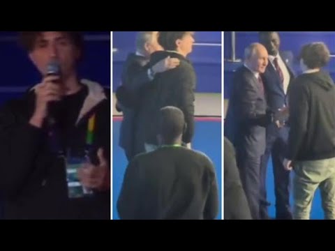 «Signor Presidente, vorrei fare una foto con lei»: lo street artist Jorit incontra Putin