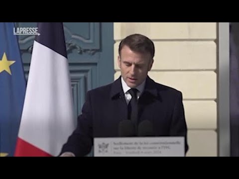 Macron: «Vogliamo l’aborto nella Carta dei diritti dell’Ue. Non è la fine della storia, ma…