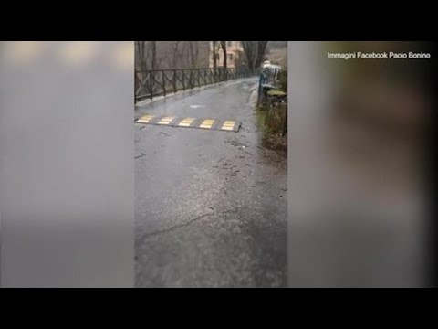 Maltempo in Liguria, le immagini dei fiumi in piena