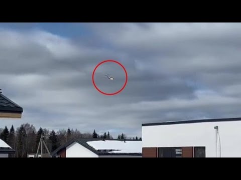 Aereo militare di Mosca precipita in Russia: il video