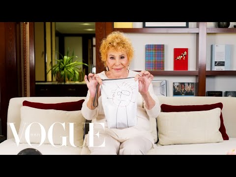Ornella Vanoni rivela cosa custodisce nella sua borsa | Vogue Italia