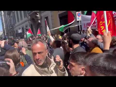 Tensioni al corteo del 25 Aprile a Milano, insulti all’indirizzo della Comunità Ebraica