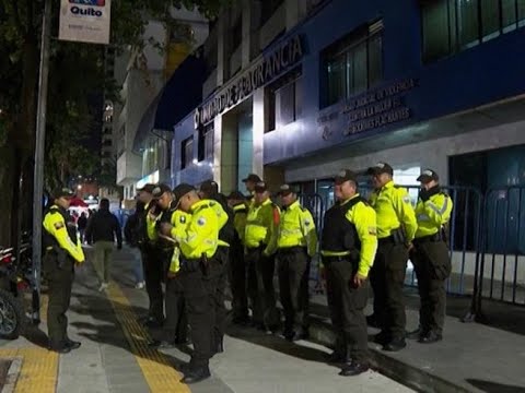Ecuador, polizia fa irruzione nell’ambasciata messicana a Quito